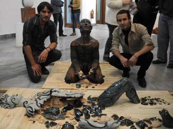 Javier Alejandro González y Robin Echenique, Premio Opera Prima, con la obra "Torpeza". Foto: AIN.