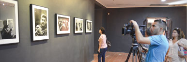 Momento de la inauguración en la Galería del Museo del Ron Havana Club.
