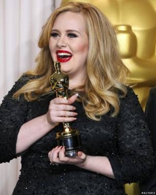 En 2013, Adele logró un Oscar por el tema que cantó para la película "Skyfall". 