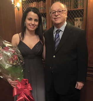 Willanny Darias junto a su maestro Salomón Mikovsky