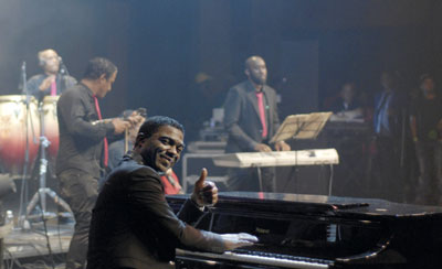 Manolito Simonet y su Trabuco en Venezuela