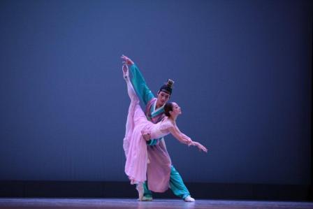 CLARO DE LUNA (Hyemin Hwang y Dongtak Lee [Unversal BalletÎ) foto Nancy Reyes