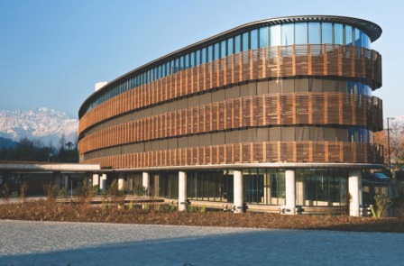 El edificio Transoceánica de Alex Brahm en Chile, una obra reconocida internacionalmente por sus buenas prácticas energéticas y ambientales