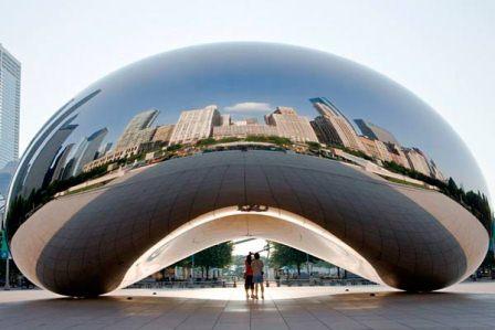 Anish Kapoor. Cloud Gate, 2004  Milenium Park, Chicago  Acero inoxidable, 10×20×13 m