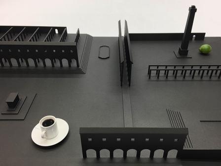 Plaza grande negra | Jorge Méndez Blake