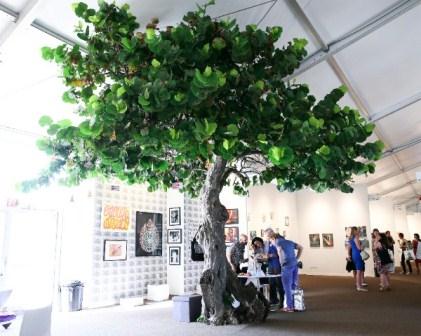 PULSE Miami Beach 2015 - Photo courtesy of Aria Isadora/BFA.com