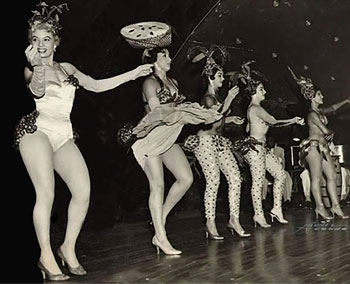 Las famosas coristas de Rodney, en los años cincuenta