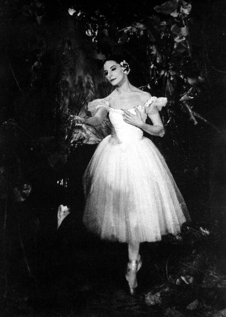 Alicia Alonso. Foto Tito Álvarez (ballet Giselle)