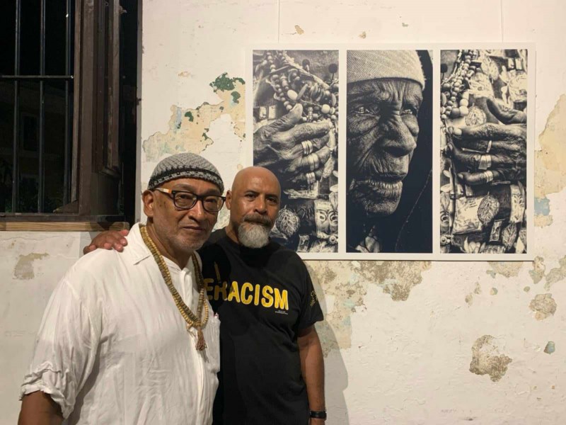 Edwin Velázquez Collazo y el artista afro ecuatoriano Edison Federico de León 