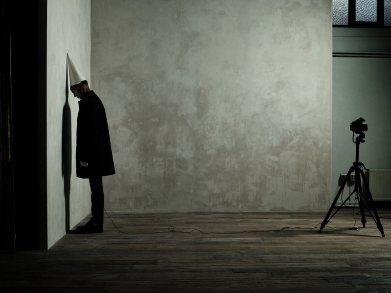 Erwin Olaf April Fool, 11.15 am, 2020 Galerie Rabouan Moussion 
