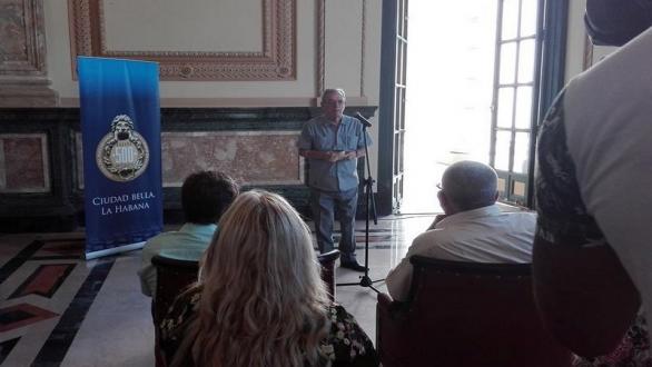 Eusebio Leal ante la prensa, explica actividades por aniversario de La Habana 