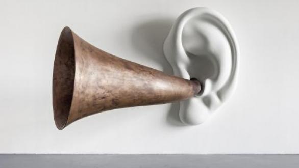 John Baldessari, Beethoven's Trumpet (With Ear) Opus # 133, 2007. © John Baldessari Cortesía del artista, Marian Goodman Gallery y Sprueth Magers
