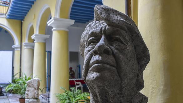 Casa Museo Oswaldo Guayasamín. Busto de Oswaldo Guayasamín 