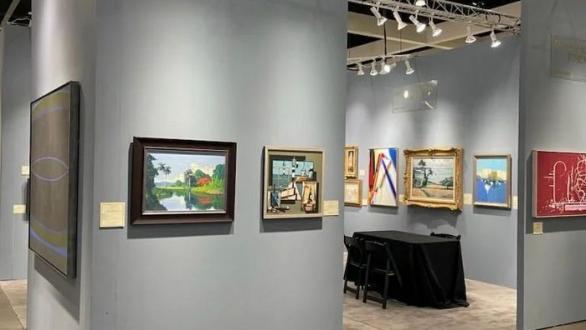 Stand de Daphne Alazraki Fine Art en LA Art Show 