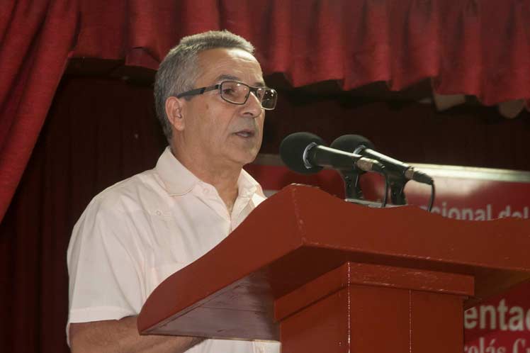 Over 353,000 Books Sold at Havana International Fair