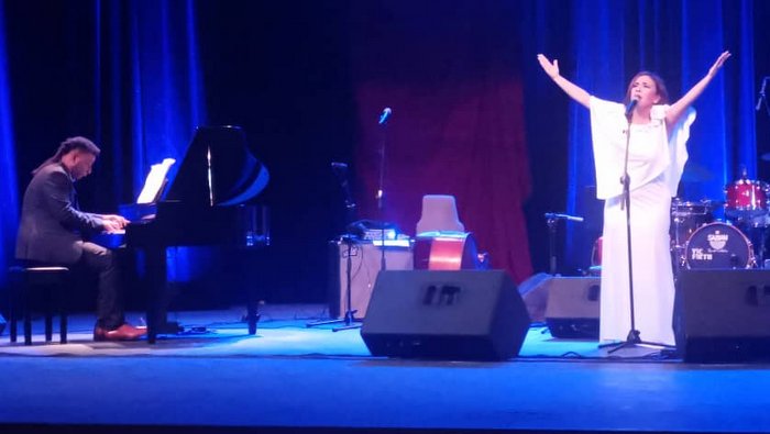 Gretel Cazón hizo sonar su “Rumba azul” en concierto