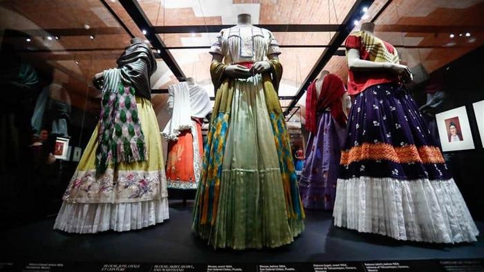 Frida Kahlo llega a museo francés, más allá de los clichés