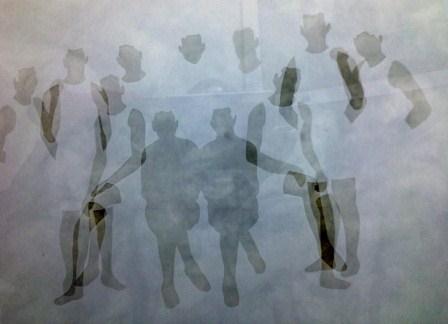 Foto1: Galerista Javier Silva y Xavier Marset junto a la obra de Theo Firmo / Foto2: Obra Theo Firmo.