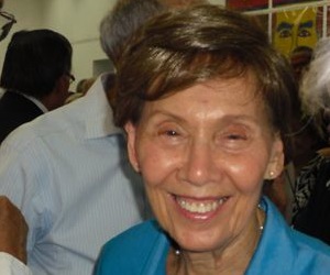 Estela Bravo 