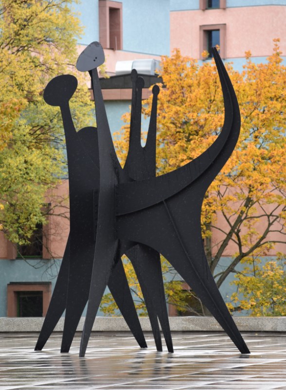 “Têtes et Queue” (Alexander Calder, 1965) 