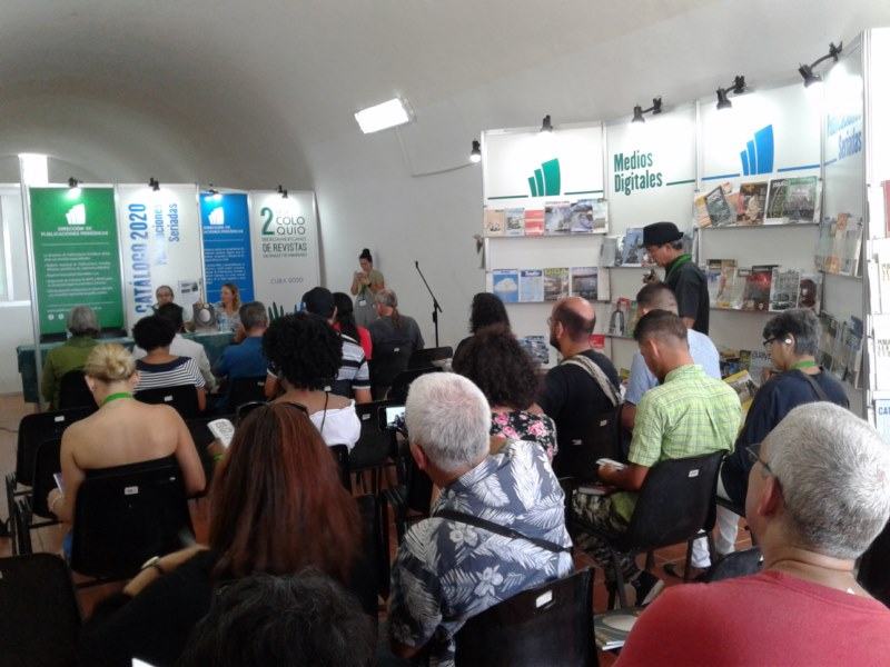 Público en presentación de Arte por Excelencias en Feria del Libro 2020