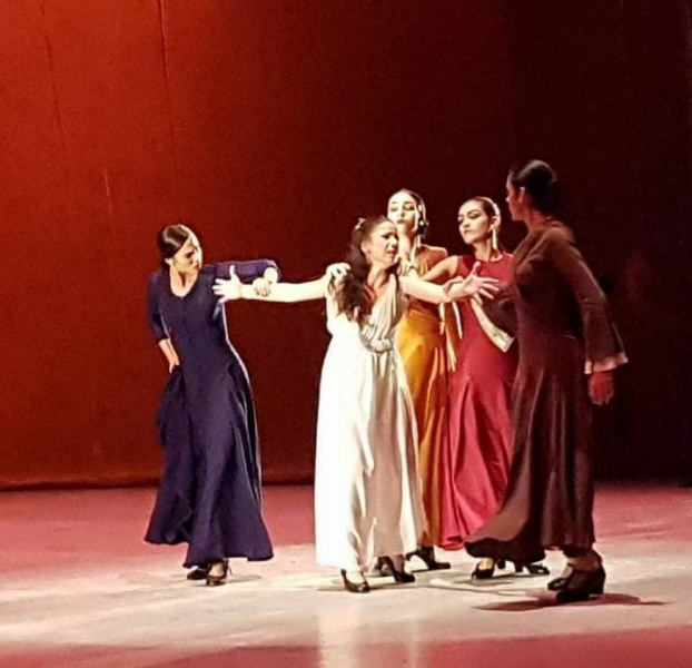 Puesta en escena de La Casa Alba por el Ballet Español de Cuba 