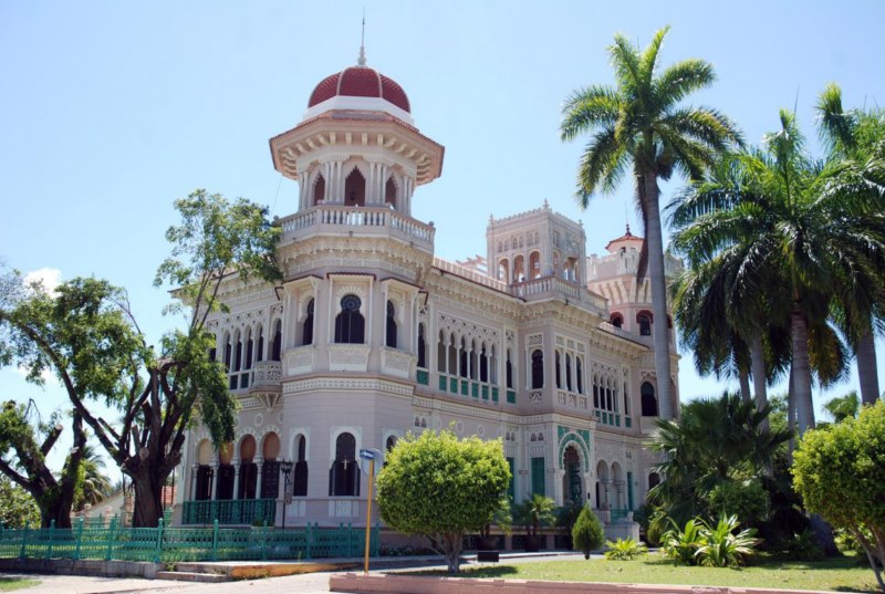Edificación patrimonial en Cienfuegos 