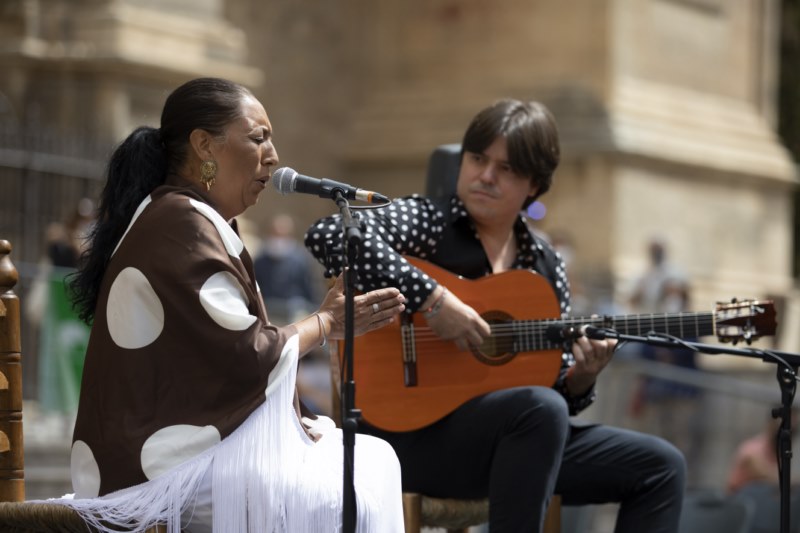 Concierto de Amparo Heredia la Repompilla en el festival Milnoff en Granada