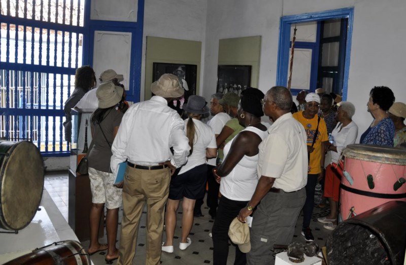 Grupo de Afronorteamericanos visitan el Museo 