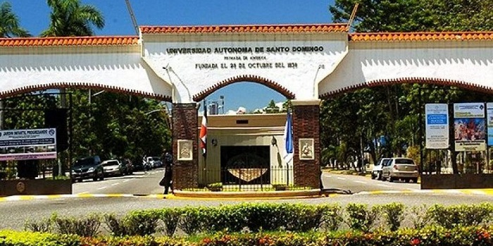 Universidad Autónoma de Santo Domingo 