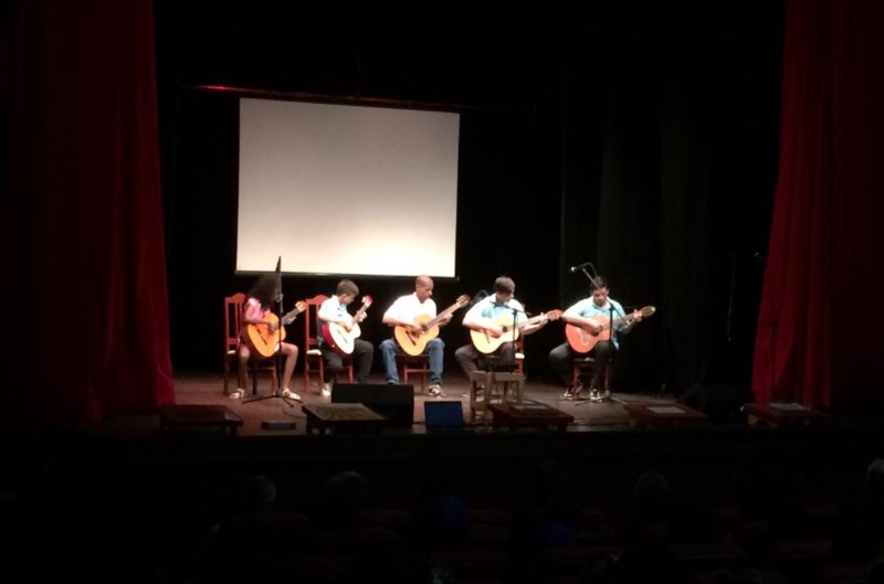 semana de la cultura de Trinidad 2023. Personas tocando guitarras 