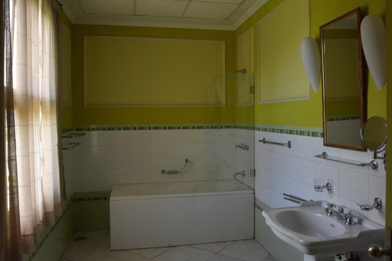 Casa de las tejas verdes cuarto de baño en la habana