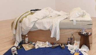 Tracey Emin celebra el regreso de su cama deshecha a la Tate Britain