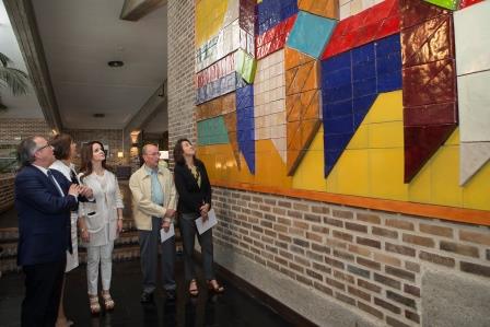 Paradores inaugura una exposición sobre arte geométrico en el Parador de Segovia