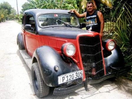 Old cars exhibit presented in Cienfuegos