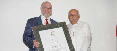 Ministerio de Cultura hace entrega del Premio Nacional de Artes Plásticas al artista Thimo Pimentel