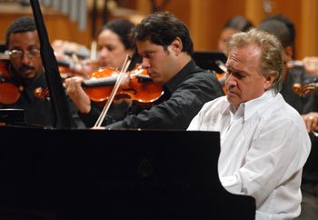 Cuba: Orquesta Sinfónica y pianista Frank Fernández homenajearán a Mozart