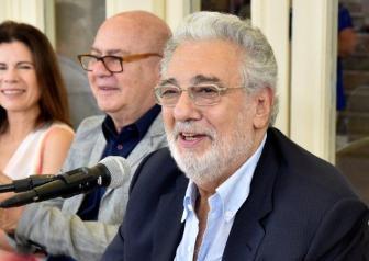 Plácido Domingo Gives an Open Rehearsal for Art Students in Cuba