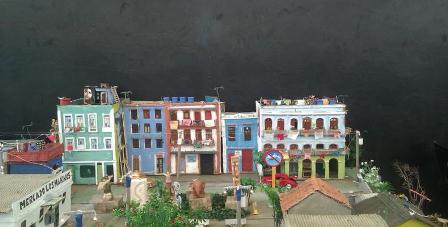 En la Bienal de La Habana: creatividad en miniatura