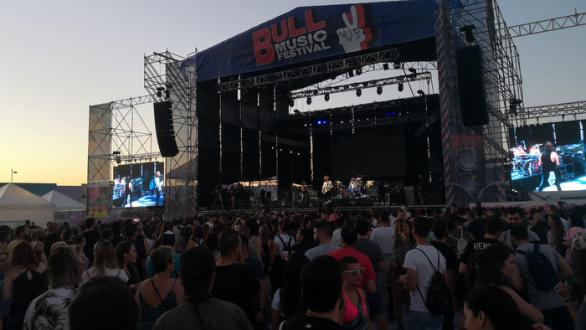 25 mil personas disfrutaron de la tercera edición del Bull Music Festival 