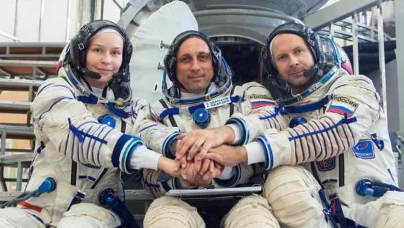 Klim Shipenko y Yulia Peresild fueron considerados "aptos para el vuelo espacial" que tendrá lugar en el mes de octubre (FOTO TOMADA DE IG @roscosmos)