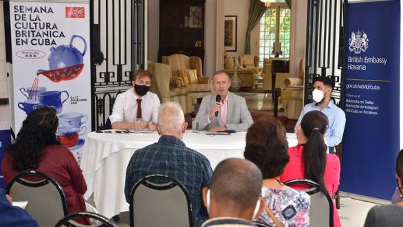 Imagen de la conferencia de prensa de la semana de la cultura británica en Cuba 