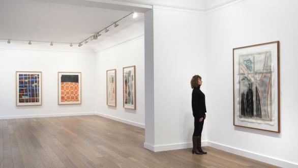 Installation view of the exhibition "Günther Förg : Peintures sur Canson". Photo: Fabrice Gibert / Galerie Lelong & Co.