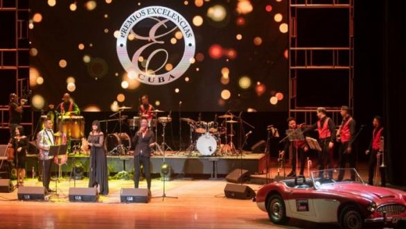 Momento de la gala Premios Excelencias Cuba 2019