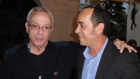Eusebio Leal junto al artista Eduardo Abela durante la inauguración de la exposición 