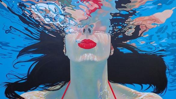 obra de arte- mujer bajo el agua 