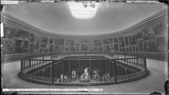 Vista de la Sala de Isabel II, en el Museo Nacional de Pintura [Museo del Prado] (entre 1875 y 1877) Archivo Ruiz  Vernacci. Foto de J. Laurent (1816-1886). Cortesía de Fototeca del Patrimonio Histórico